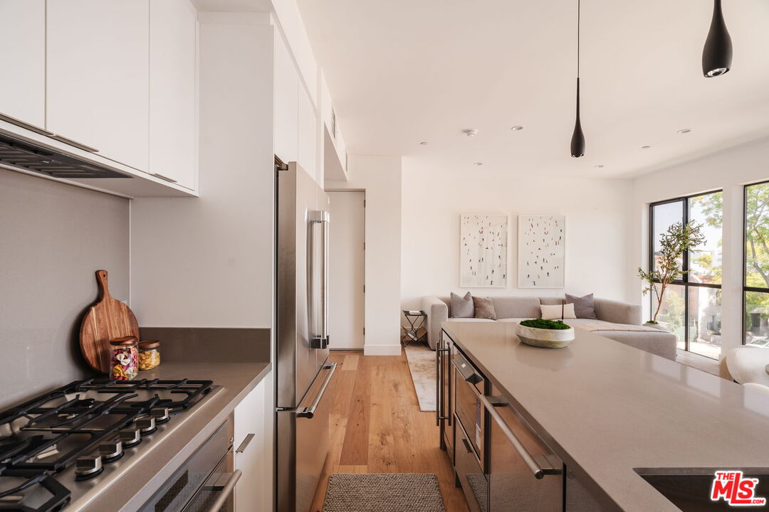 1245 N Formosa Ave Unit: B