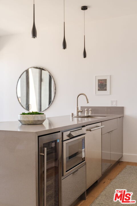 1245 N Formosa Ave Unit: B