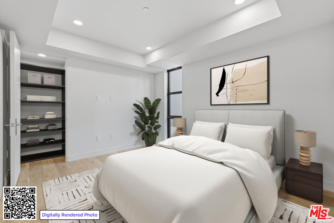 505 S Barrington Ave Unit: 404