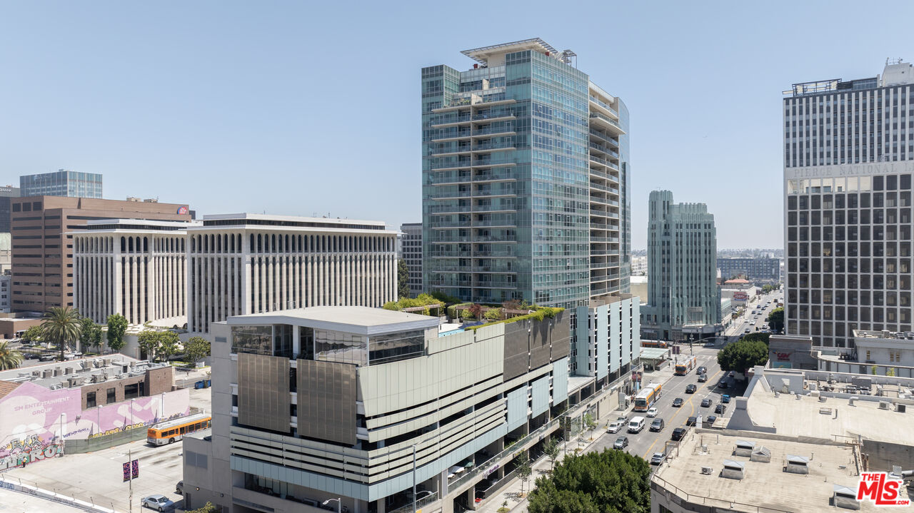 3785 Wilshire Blvd Unit: 2008