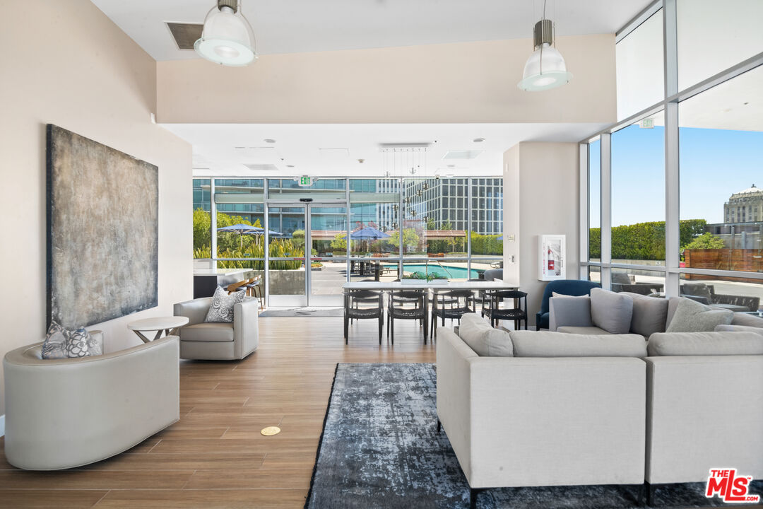 3785 Wilshire Blvd Unit: 2008