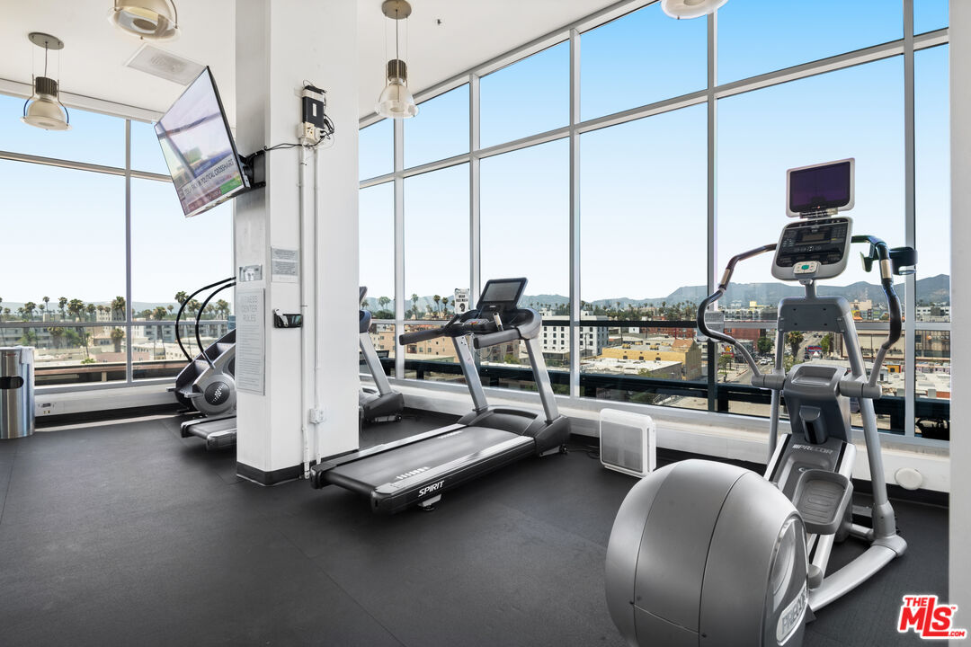 3785 Wilshire Blvd Unit: 2008