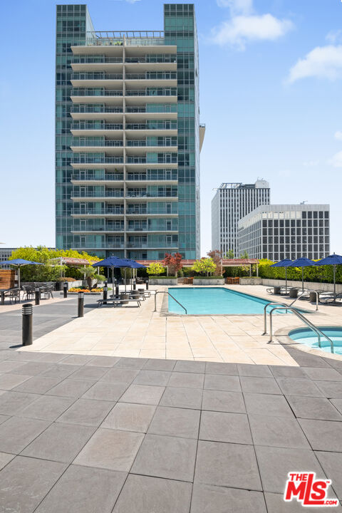 3785 Wilshire Blvd Unit: 2008