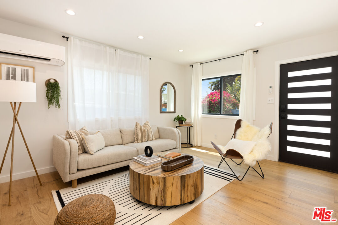 17 Sunset Ave Unit: 1