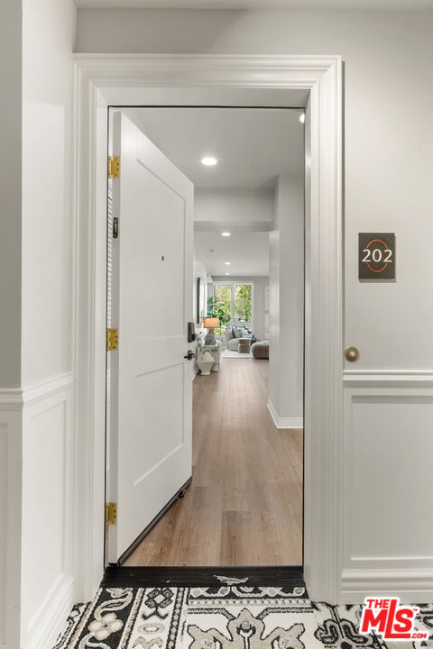 7428 Santa Monica Blvd Unit: 202