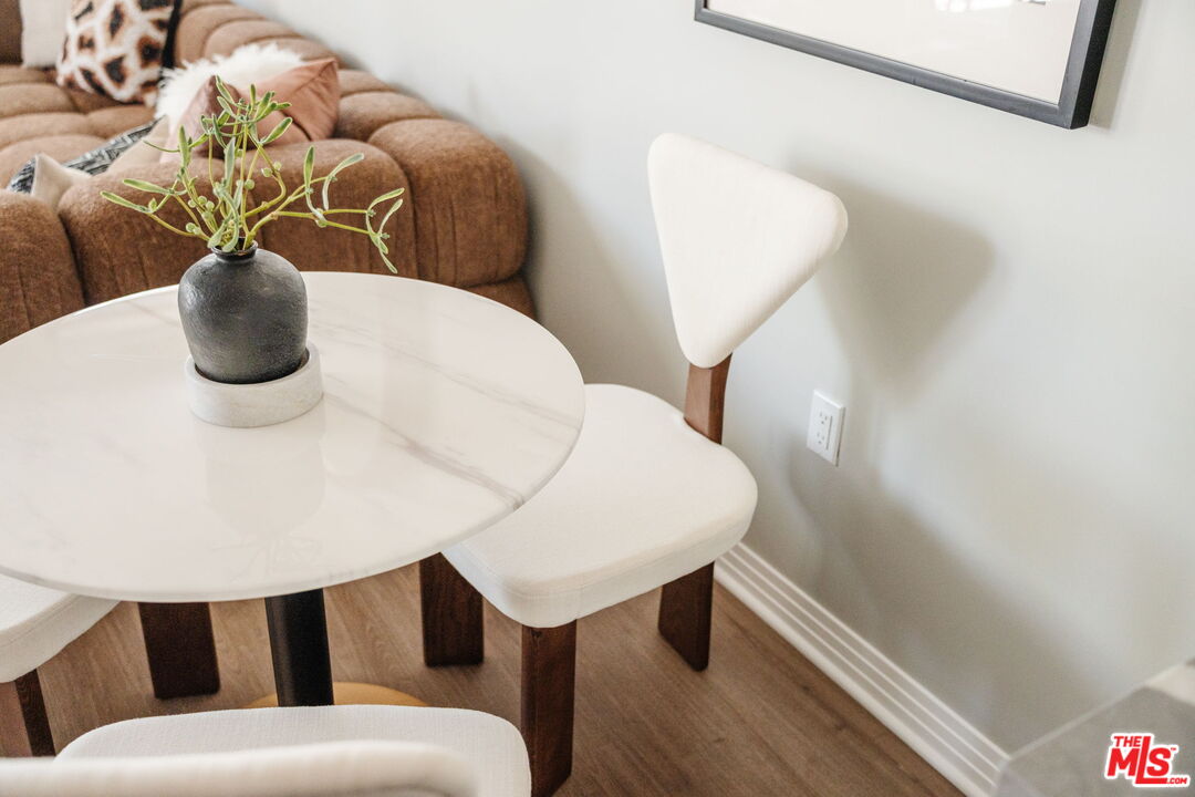 7428 Santa Monica Blvd Unit: 202