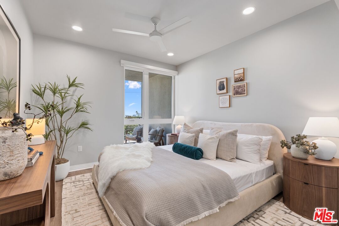 7428 Santa Monica Blvd Unit: 406