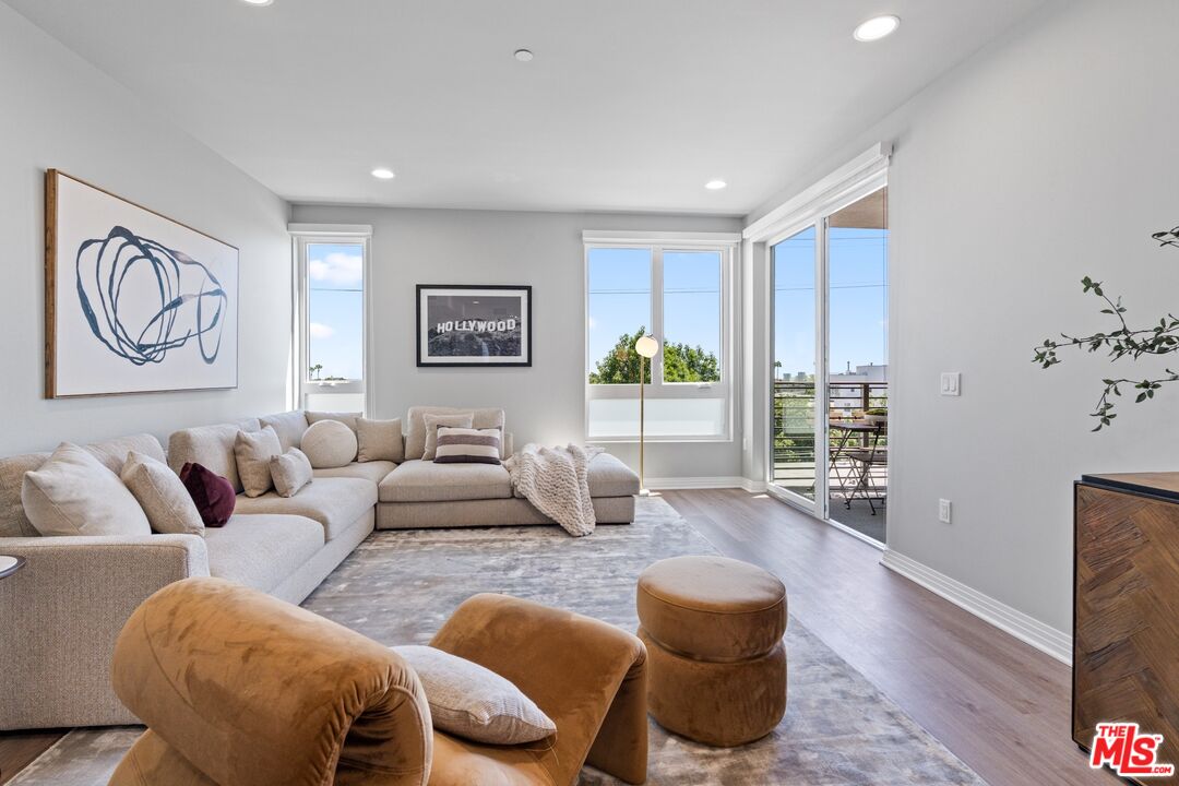 7428 Santa Monica Blvd Unit: 406
