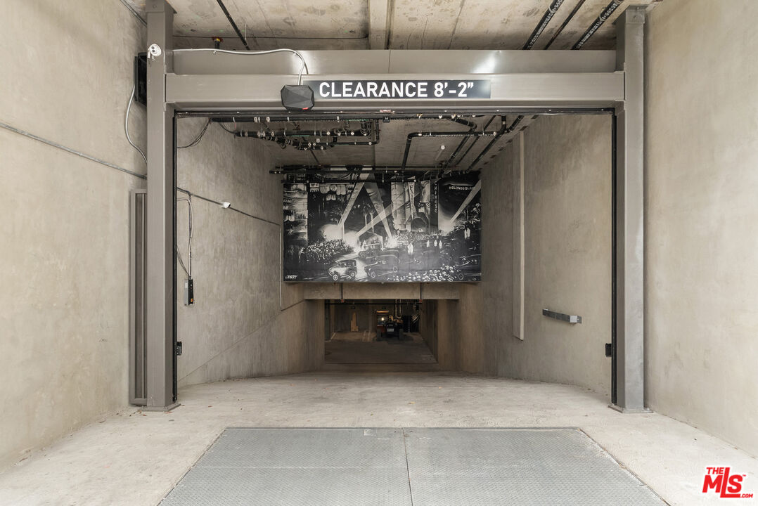 7428 Santa Monica Blvd Unit: 406