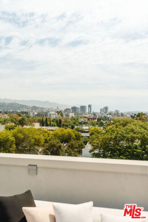 7428 Santa Monica Blvd Unit: 507