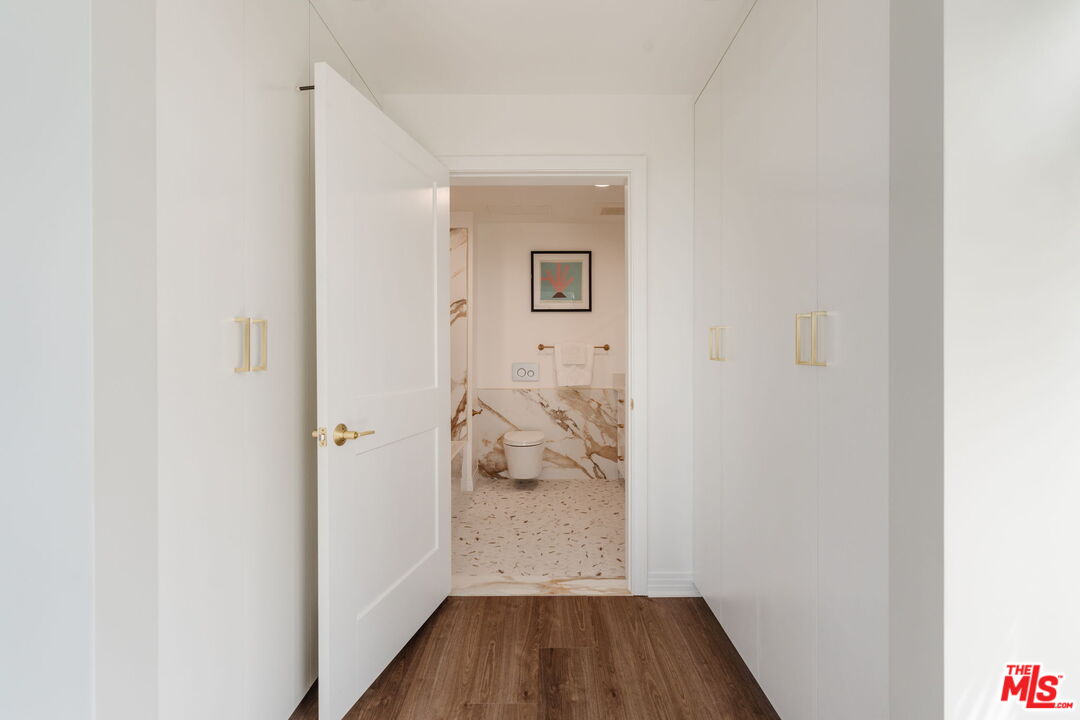 7428 Santa Monica Blvd Unit: 507