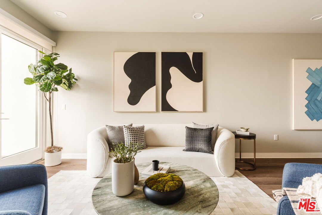 7428 Santa Monica Blvd Unit: 507