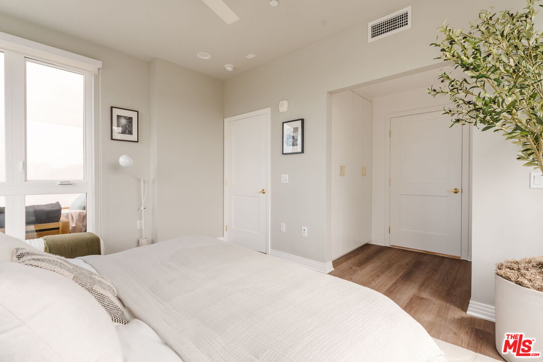 7428 Santa Monica Blvd Unit: 507