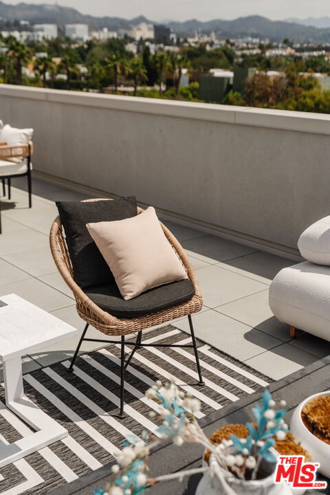7428 Santa Monica Blvd Unit: 507