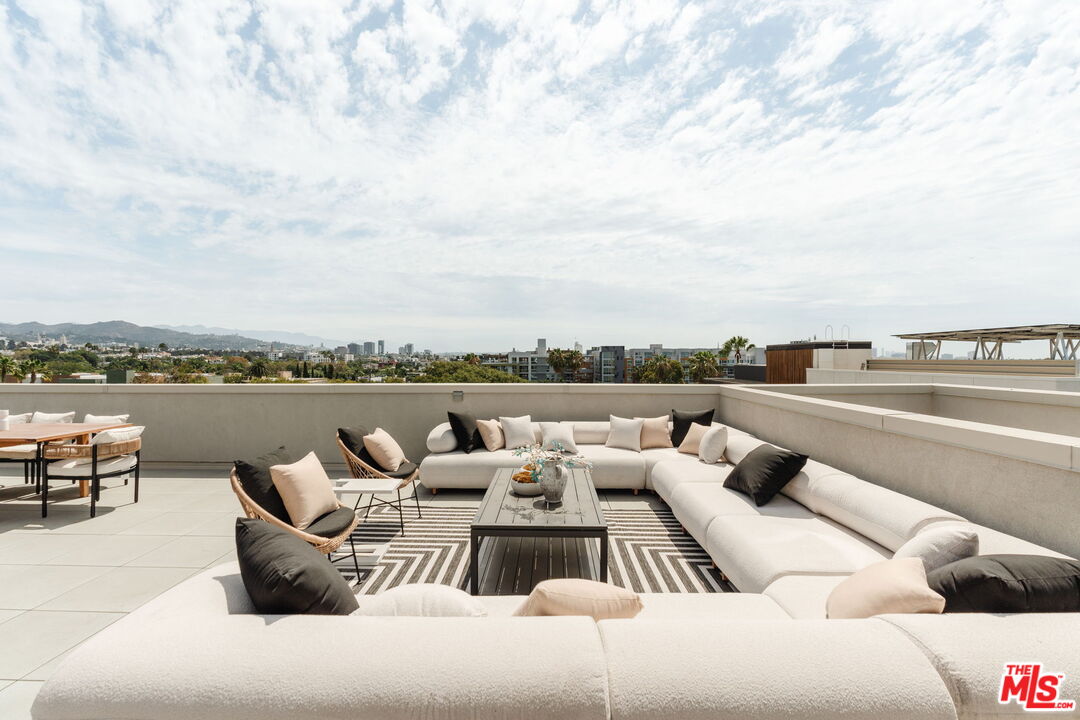 7428 Santa Monica Blvd Unit: 507