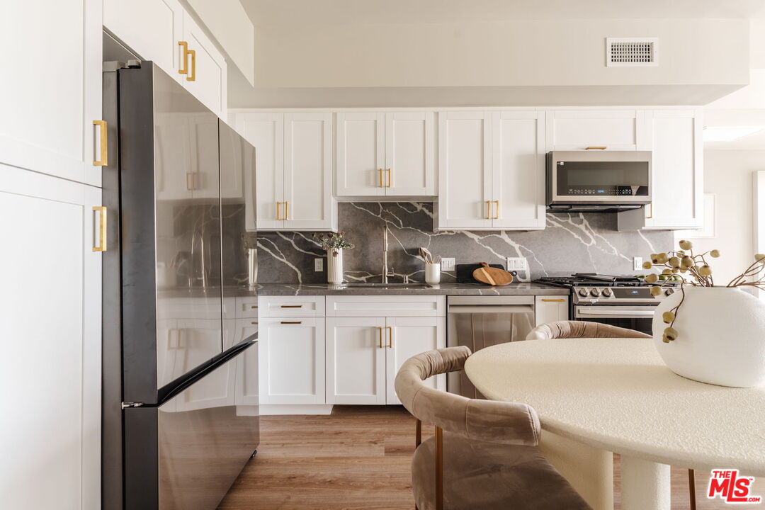 7428 Santa Monica Blvd Unit: 507