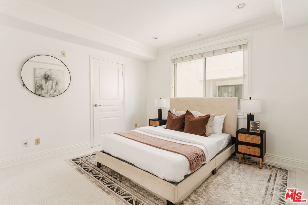 11749 Goshen Ave Unit: 202