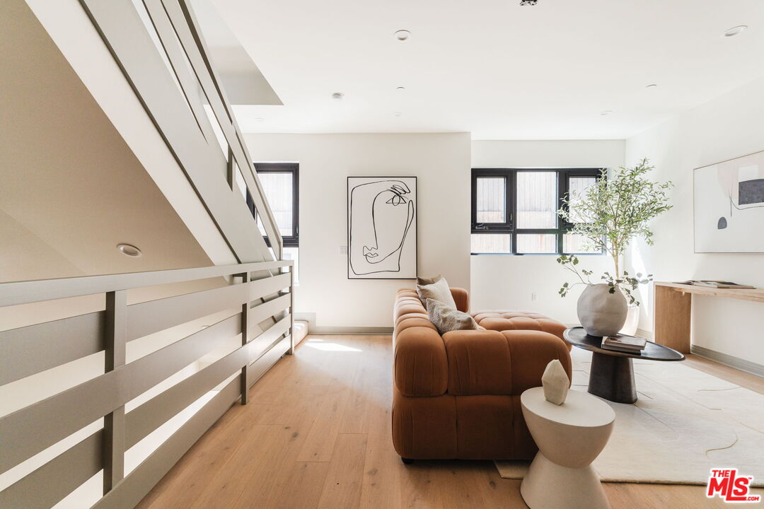 1051 N Spaulding Ave Unit: B
