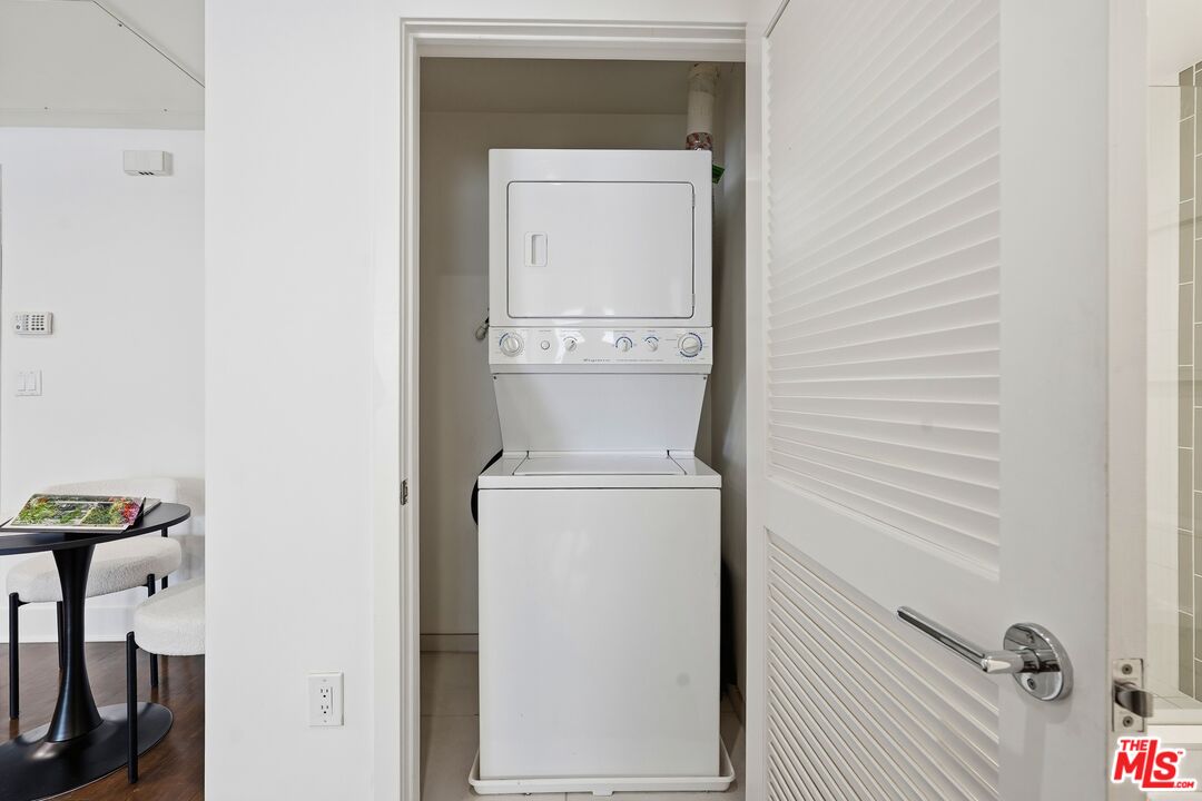 1700 Sawtelle Blvd Unit: 219