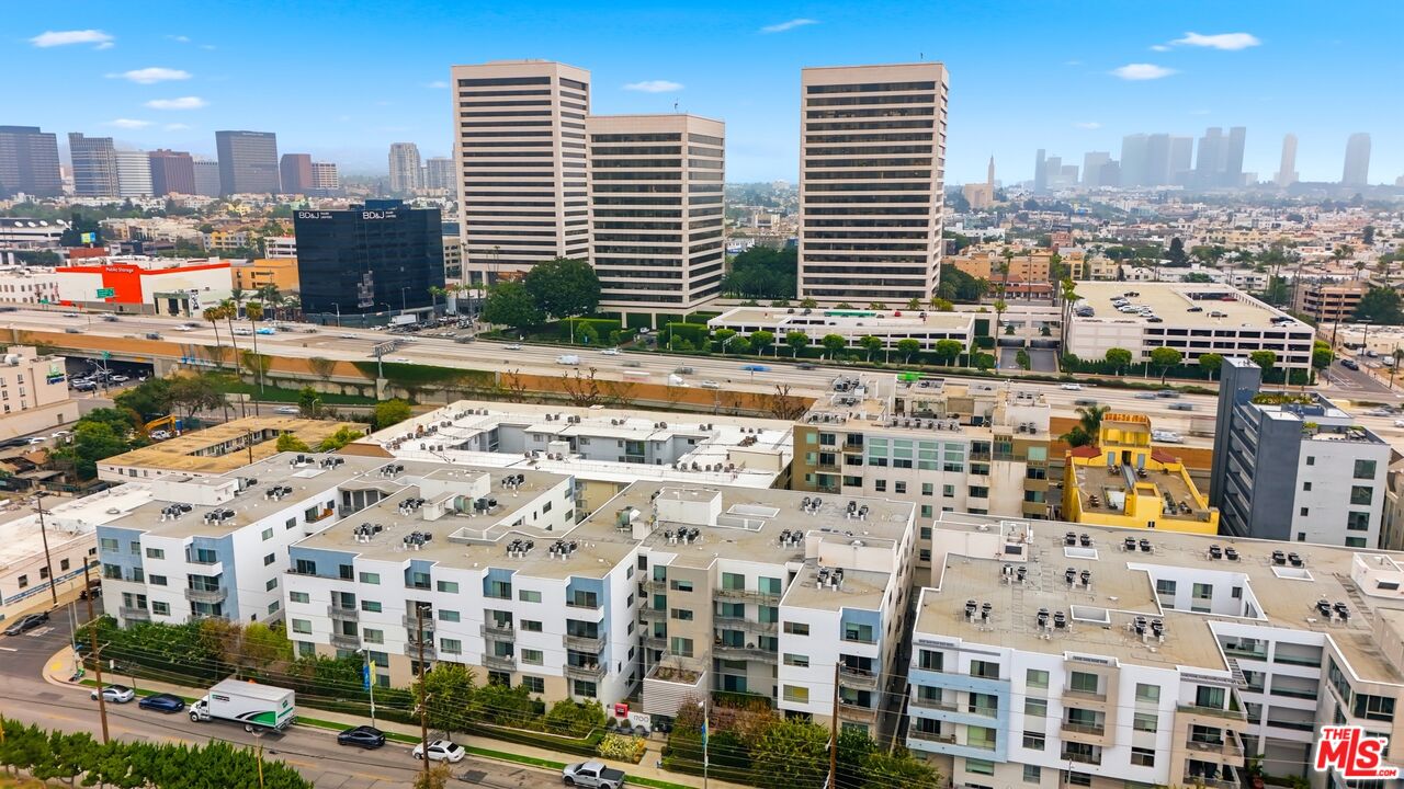 1700 Sawtelle Blvd Unit: 219