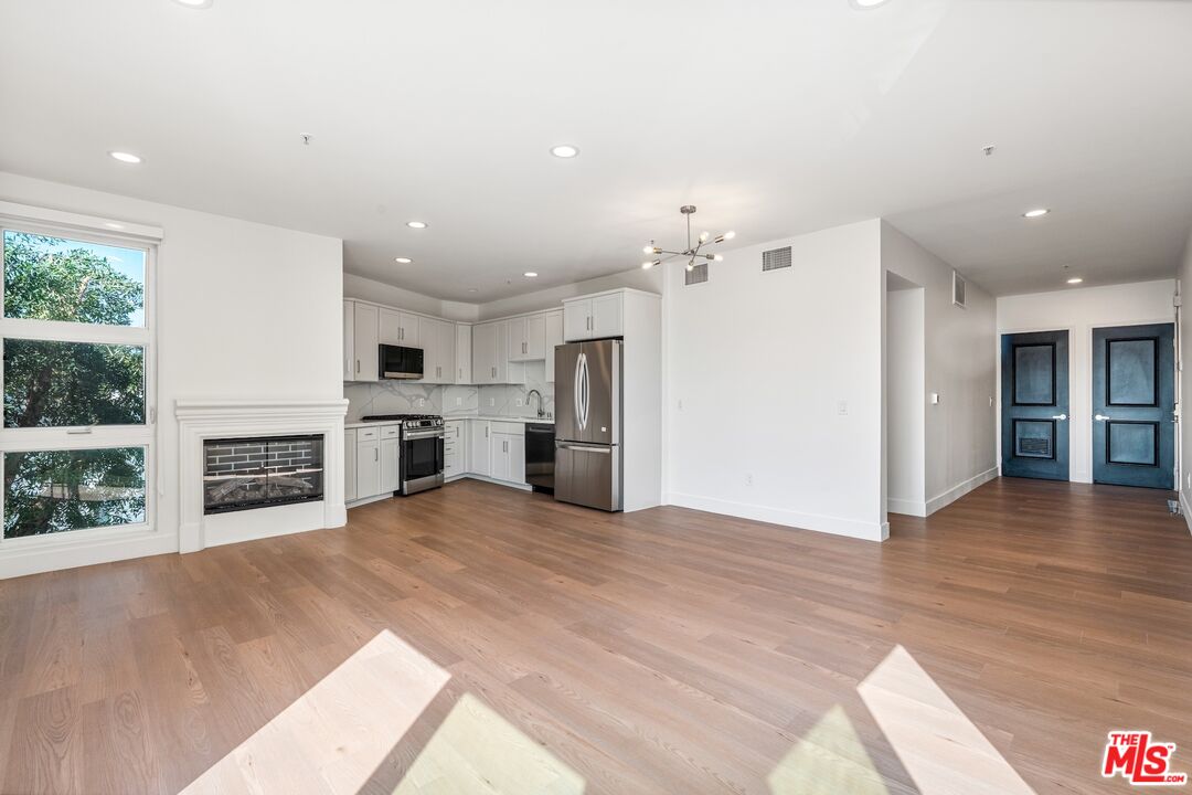 11011 Huston St Unit: 212
