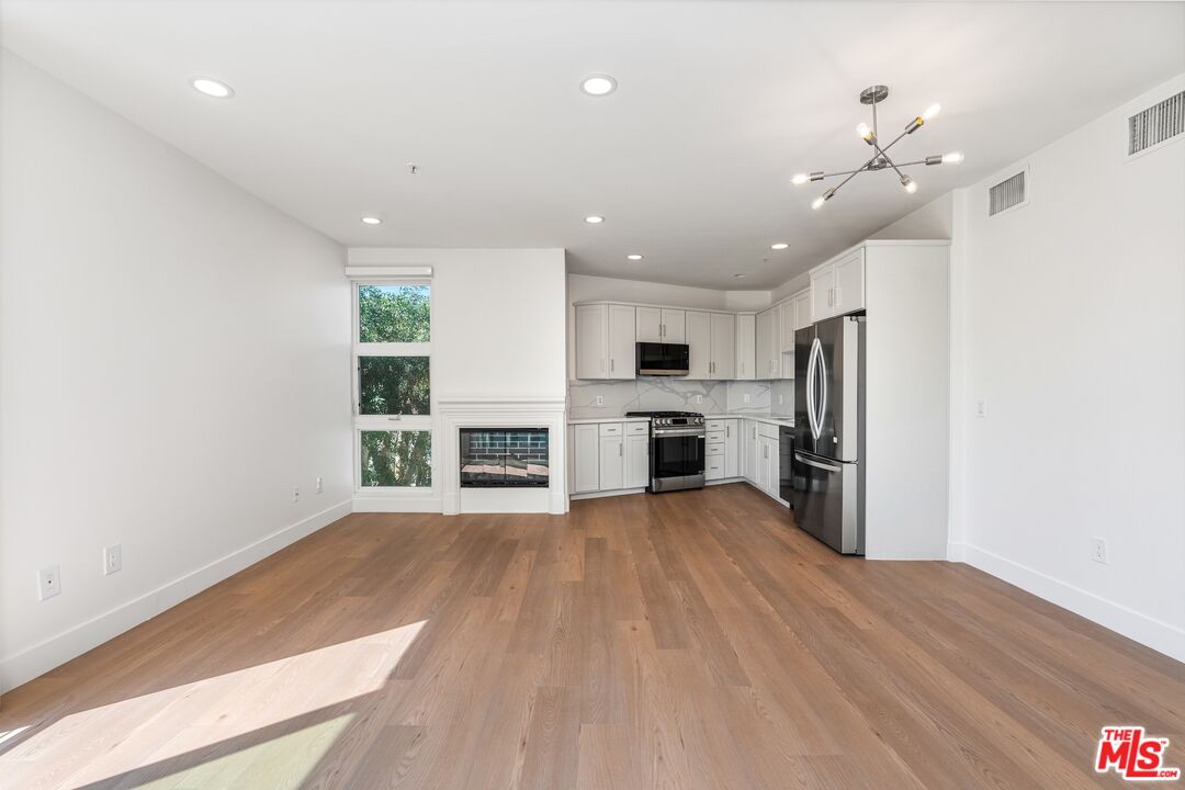 11011 Huston St Unit: 212