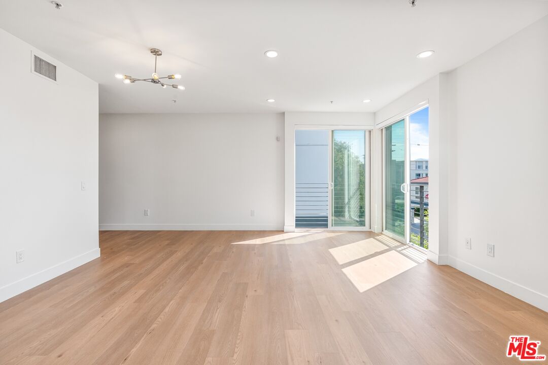 11011 Huston St Unit: 212