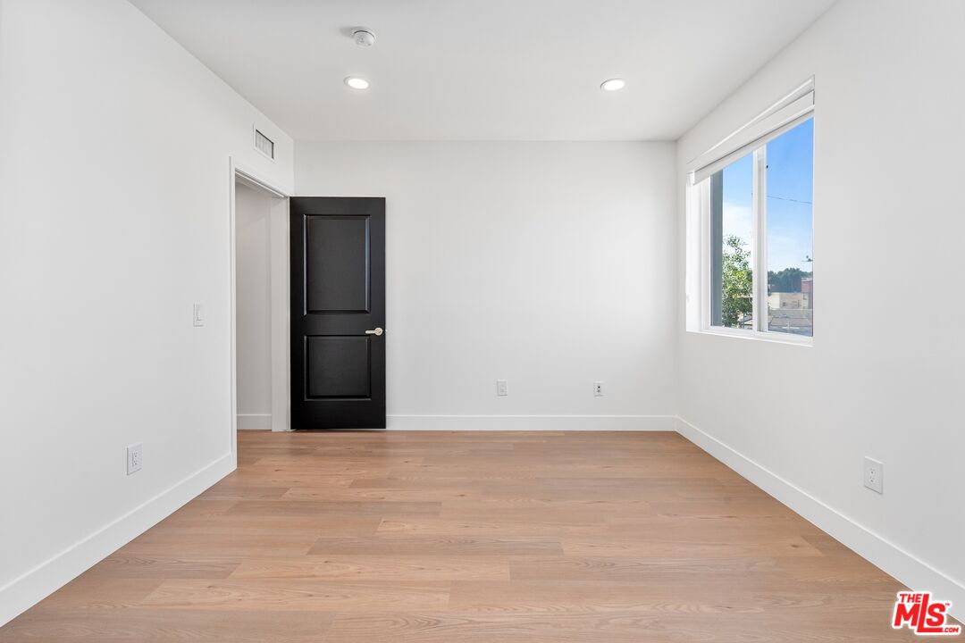 11011 Huston St Unit: 212