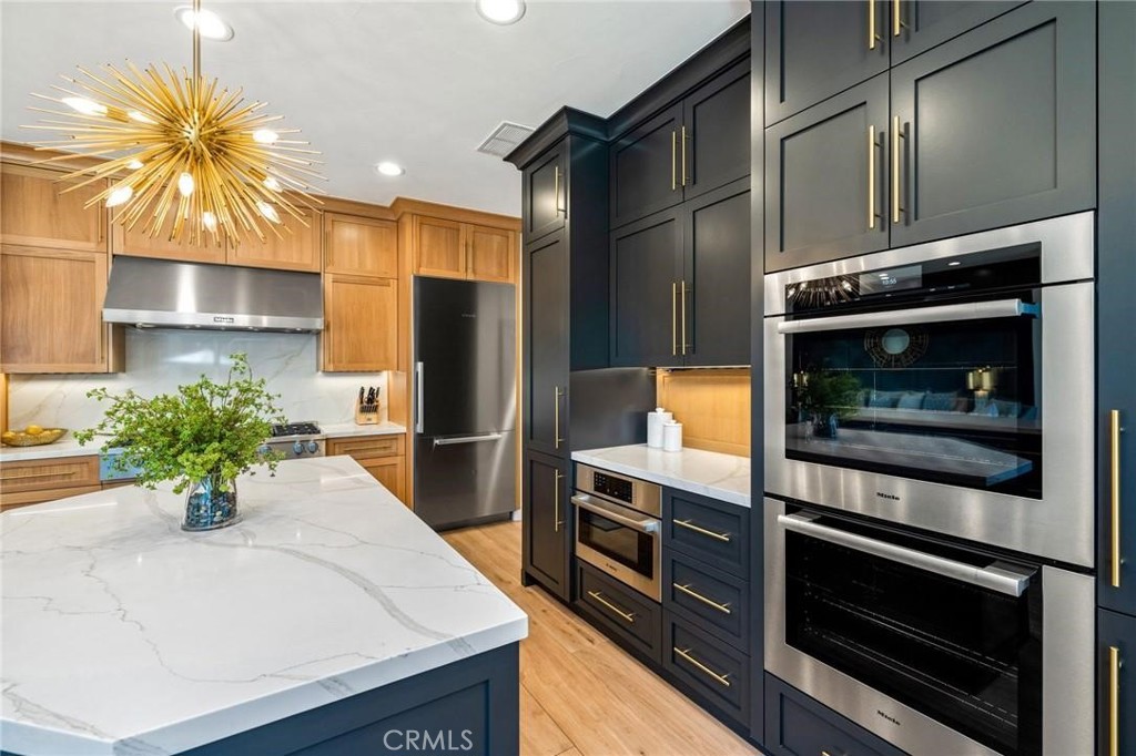 77240 Black Mountain Trail