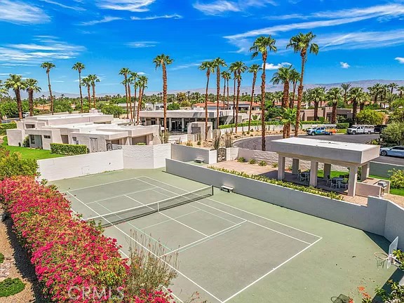 77240 Black Mountain Trail