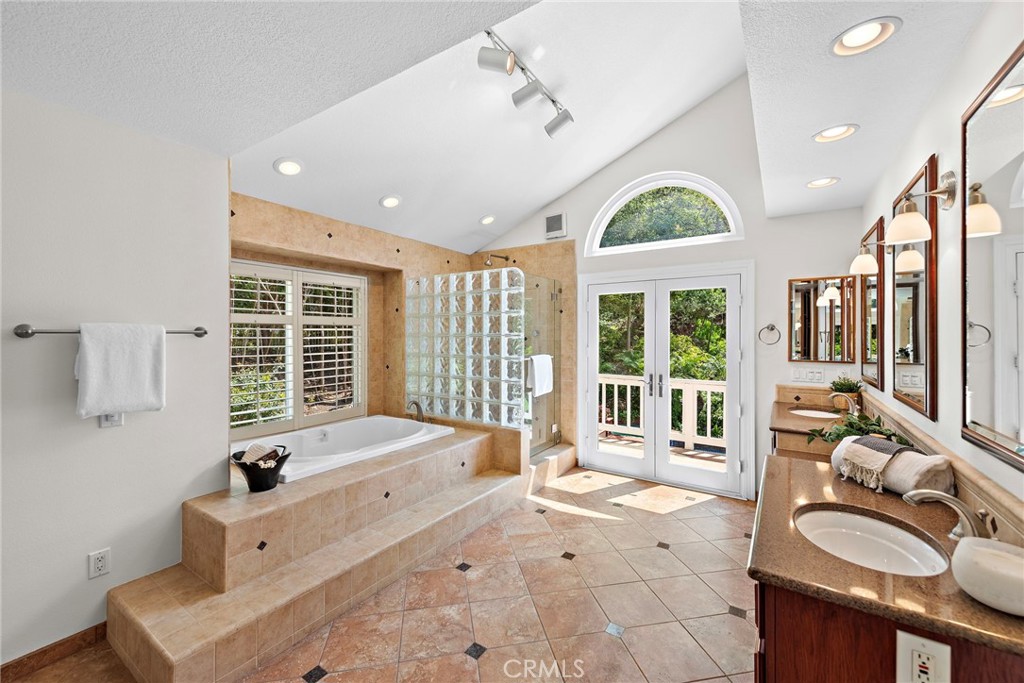 25122 Black Horse Lane