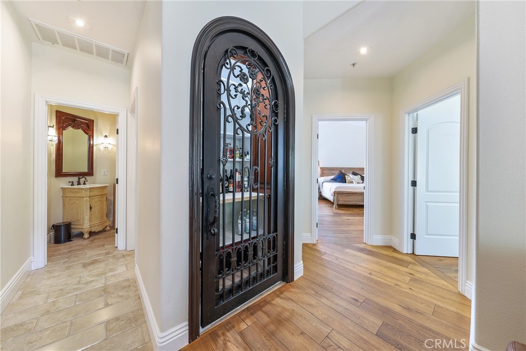 90 Plaza De Las Flores