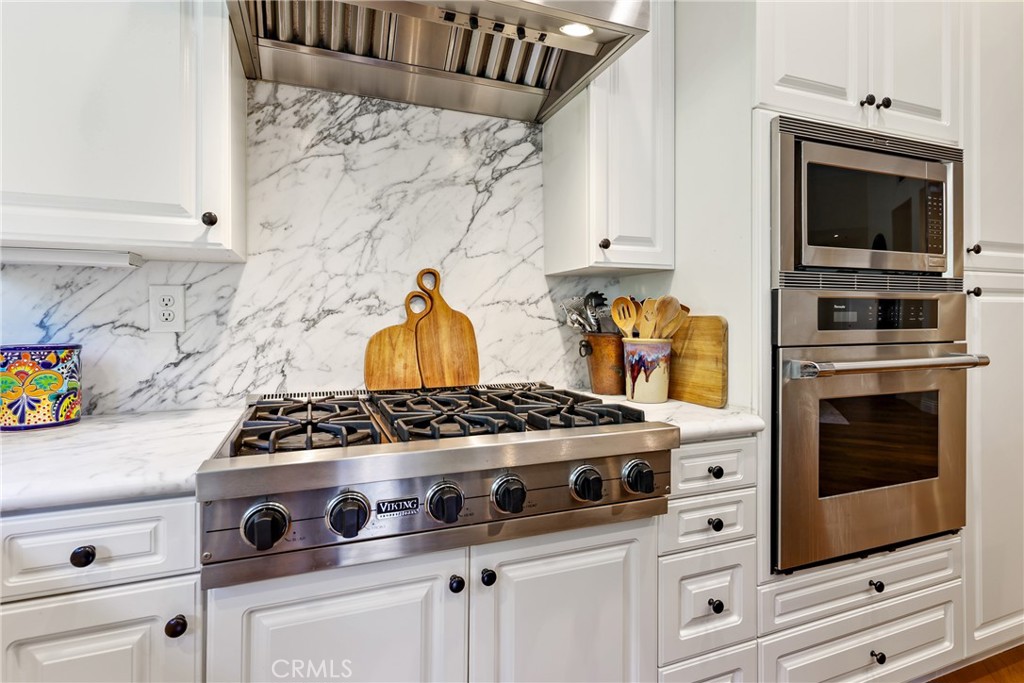 90 Plaza De Las Flores