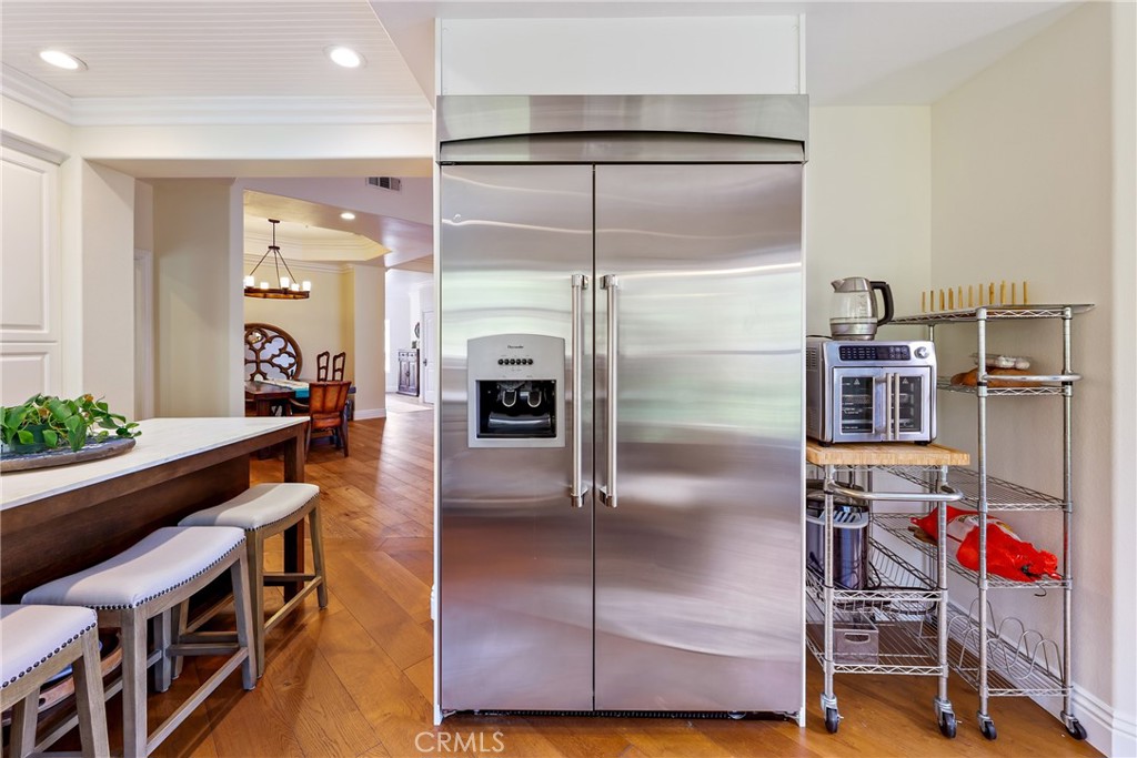 90 Plaza De Las Flores