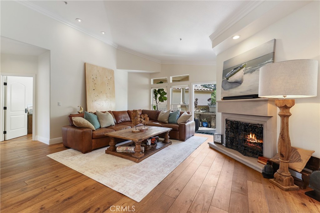 90 Plaza De Las Flores