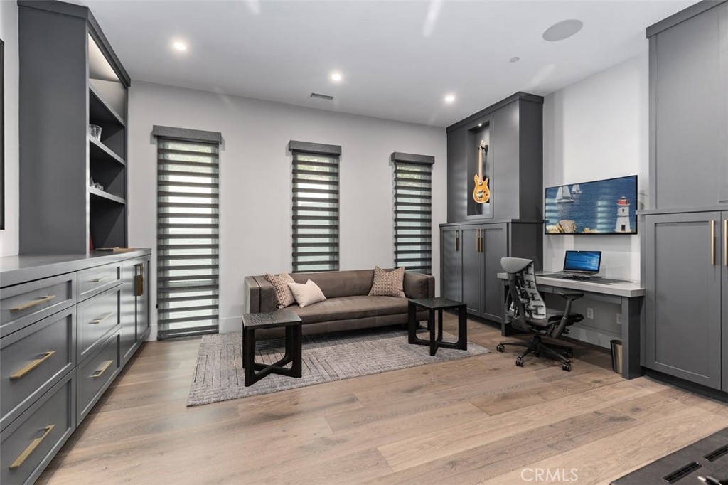 33801 Killarney Lane