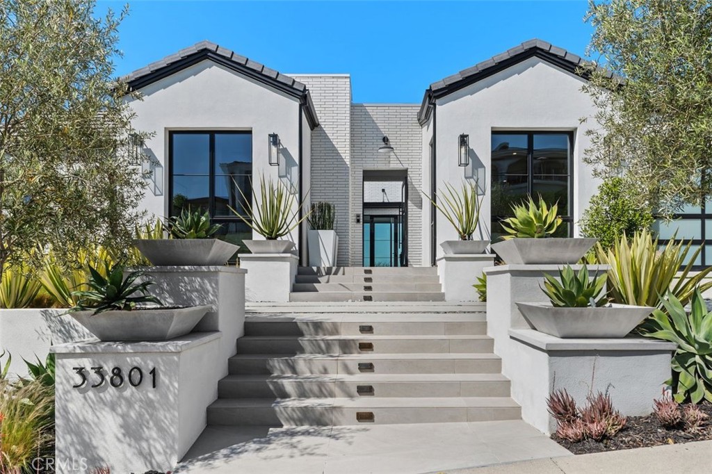 33801 Killarney Lane