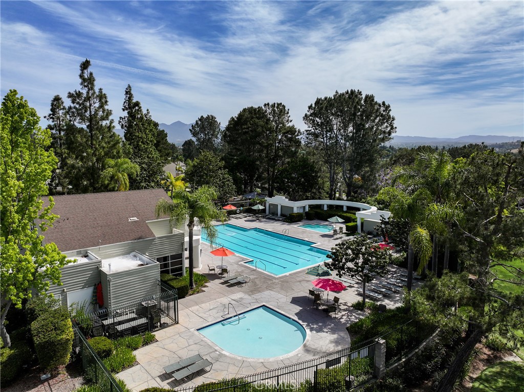 18 Parkwood
