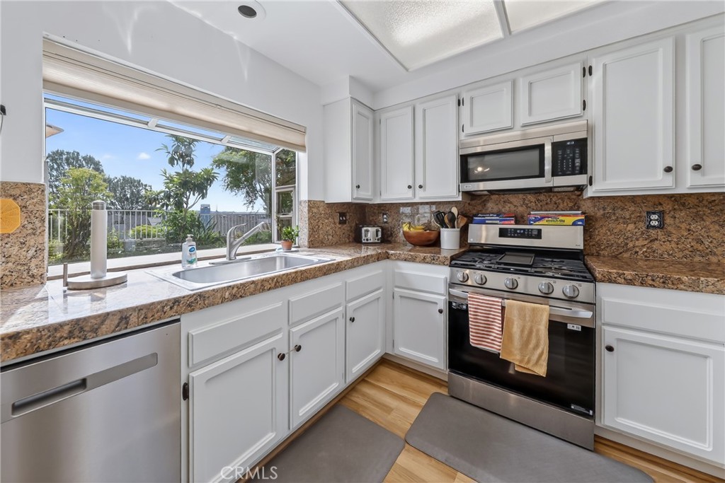 18 Parkwood
