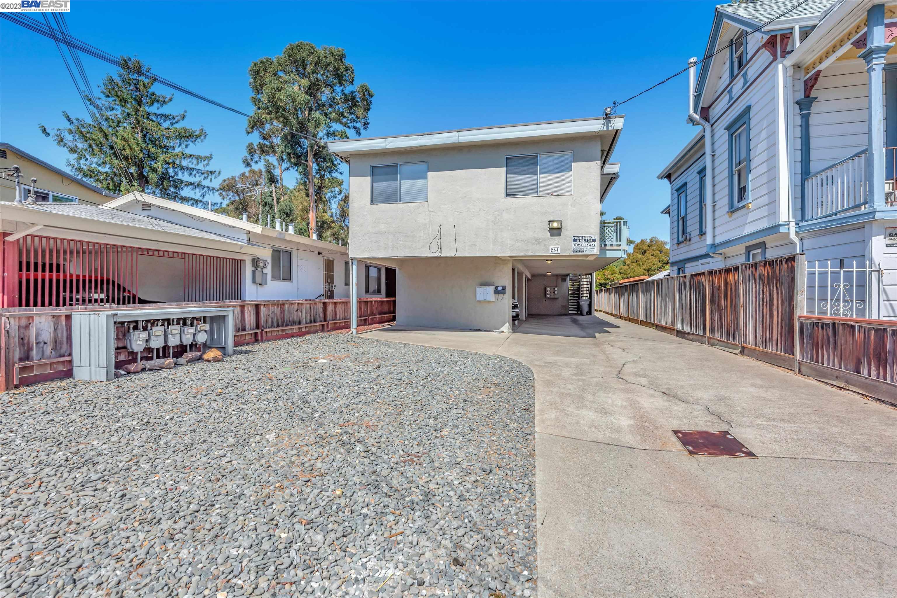 264 Chumalia St