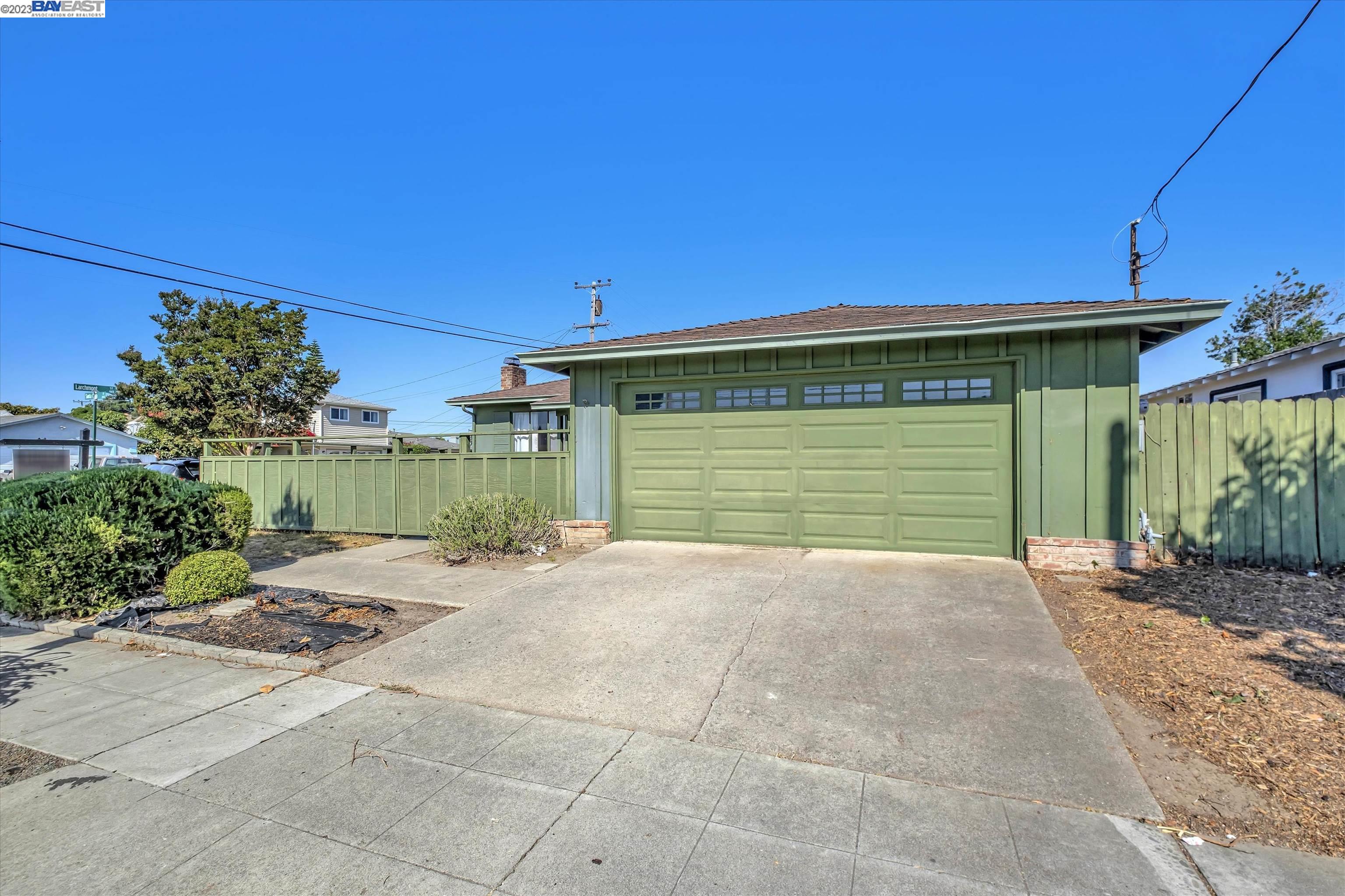 24730 Santa Clara St