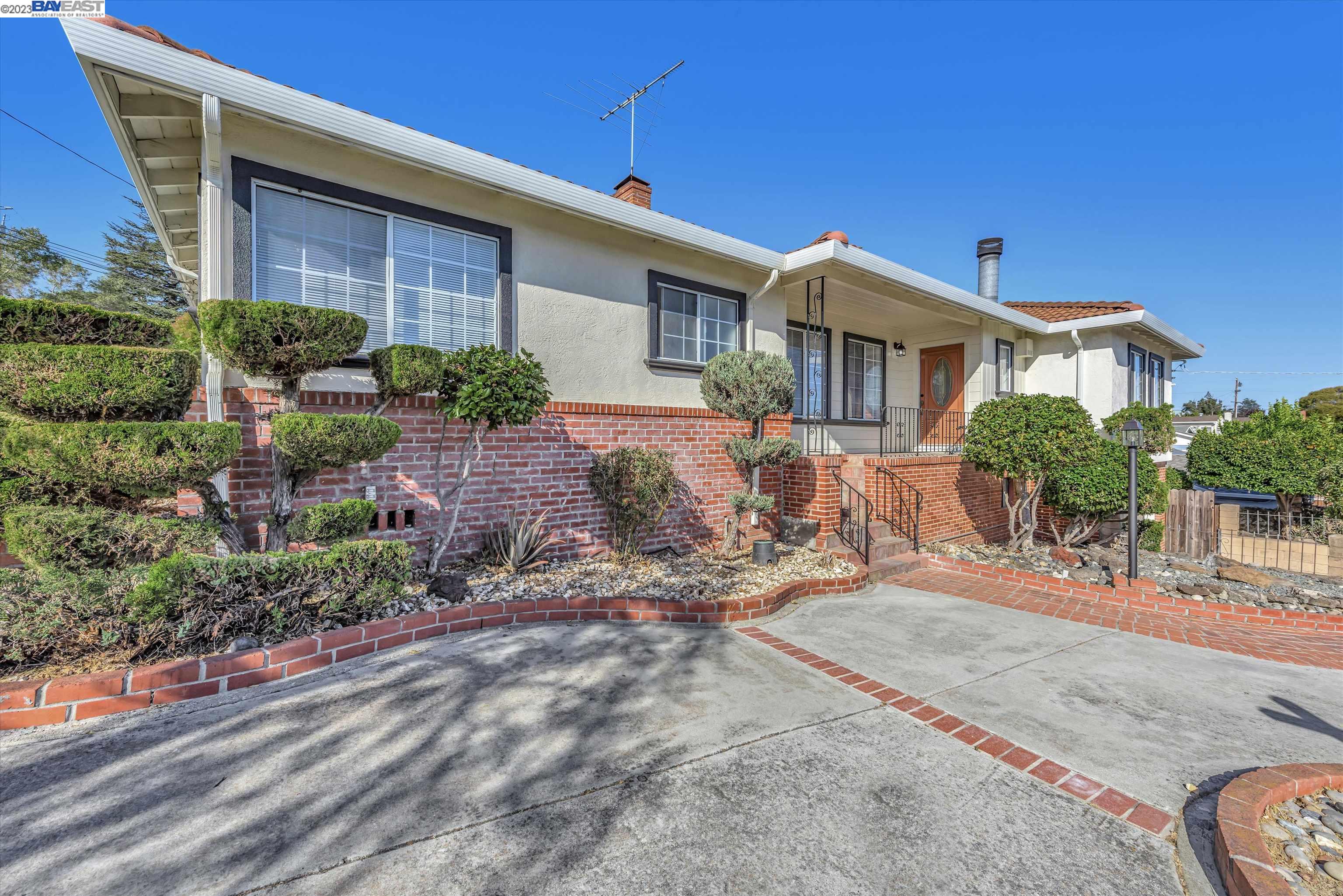 3806 Seven Hills Rd