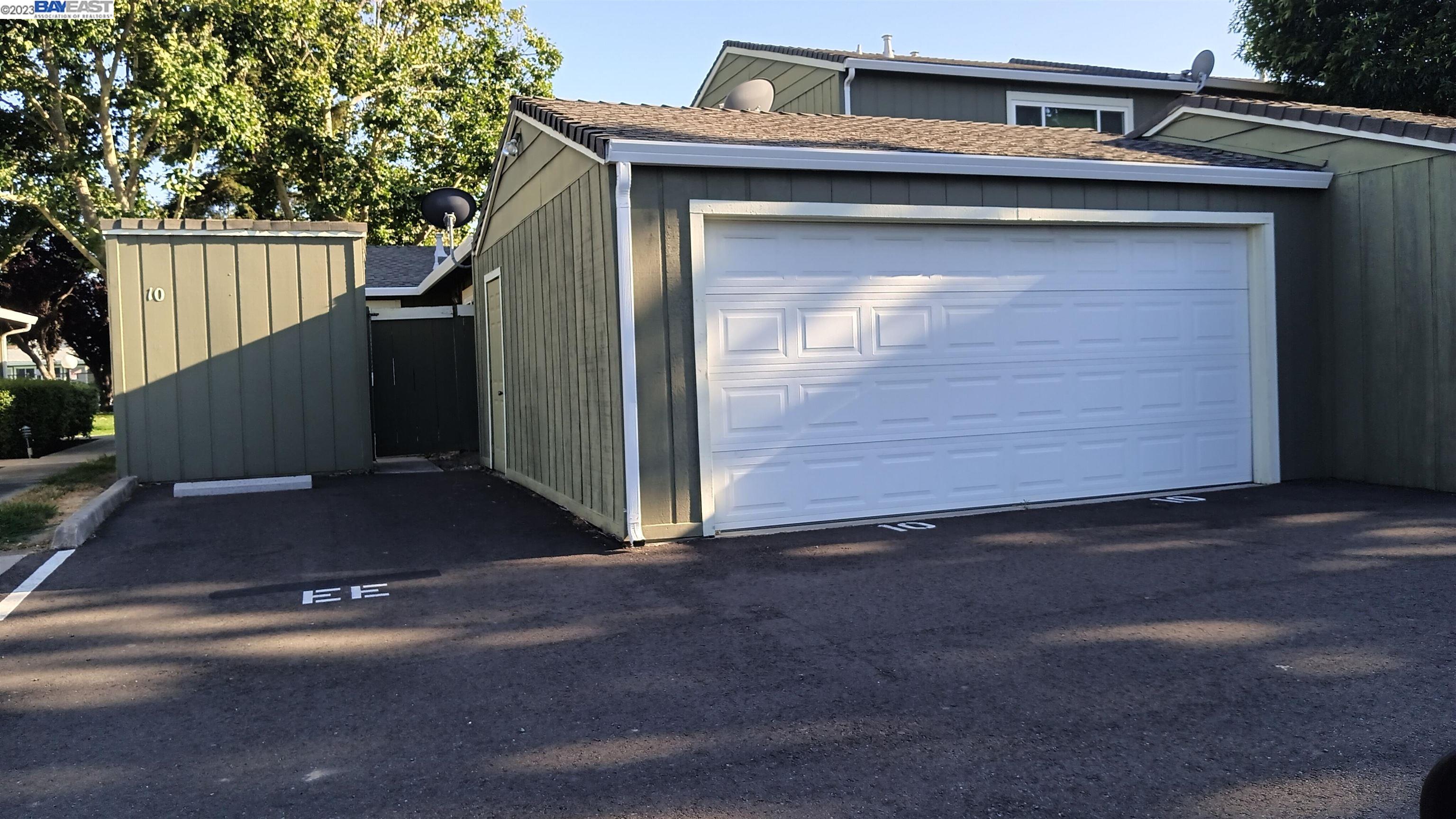 455 Peerless Way # 10