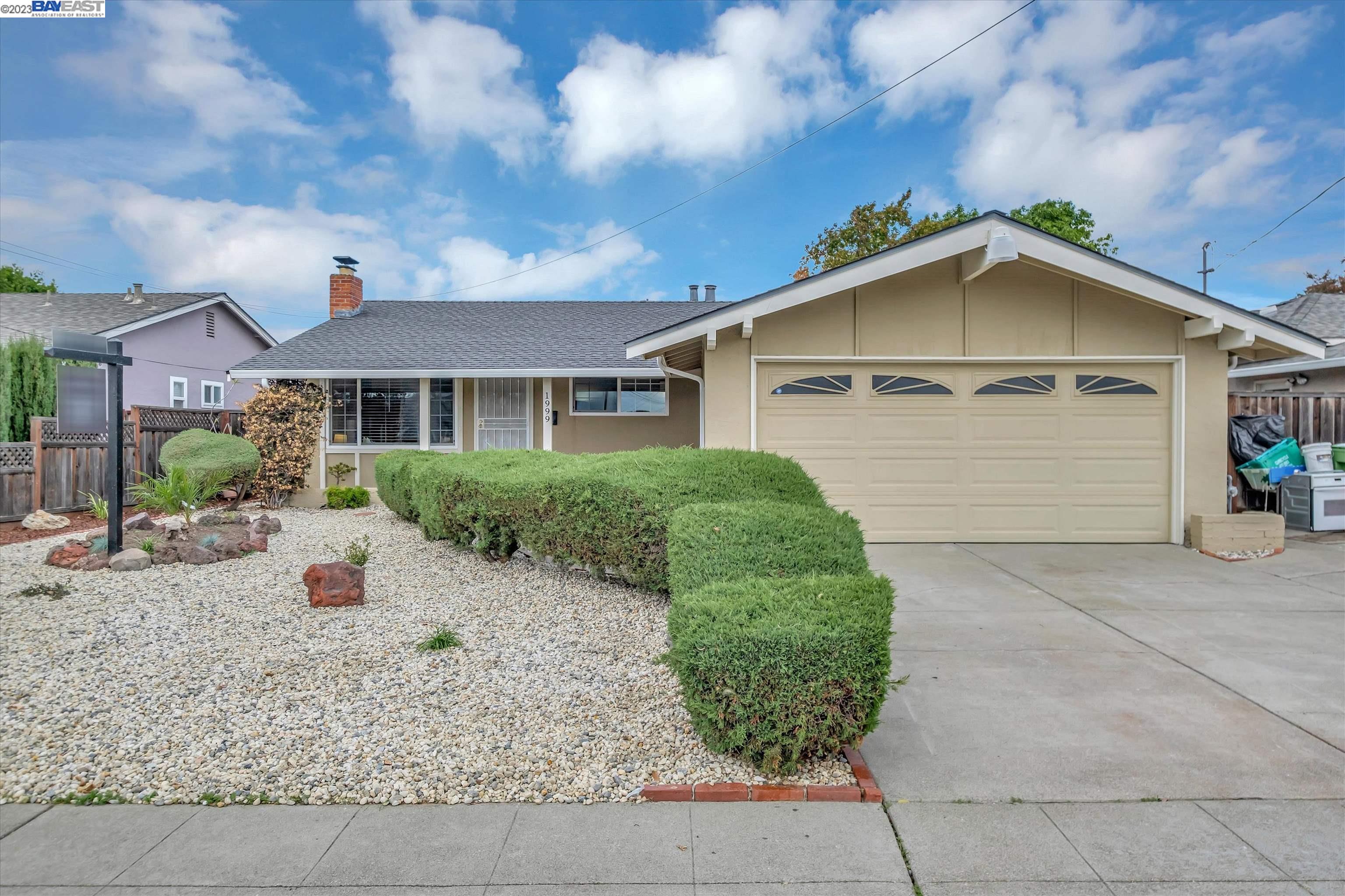 1999 Catalpa Way
