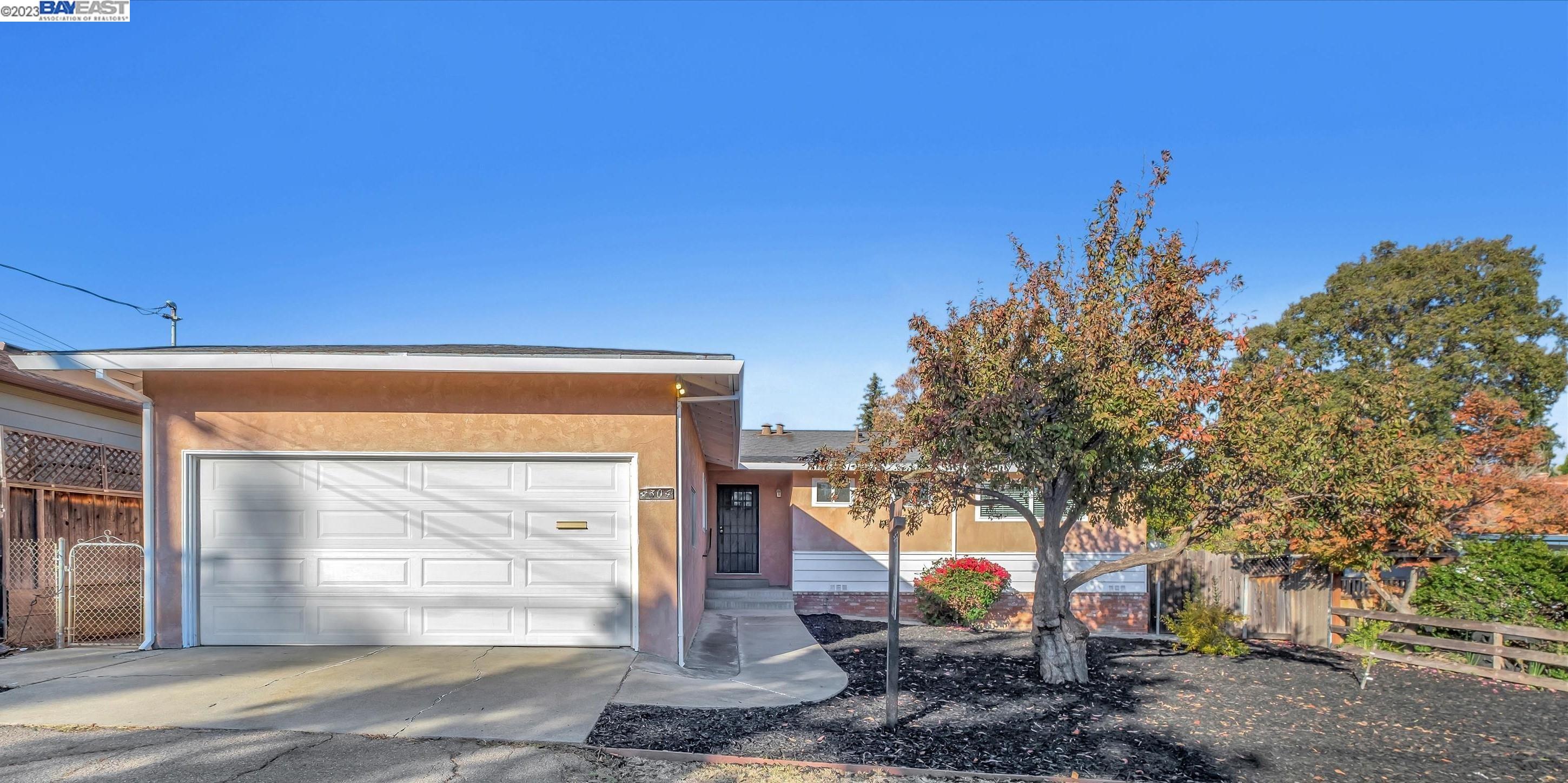 4304 Edwards Ln