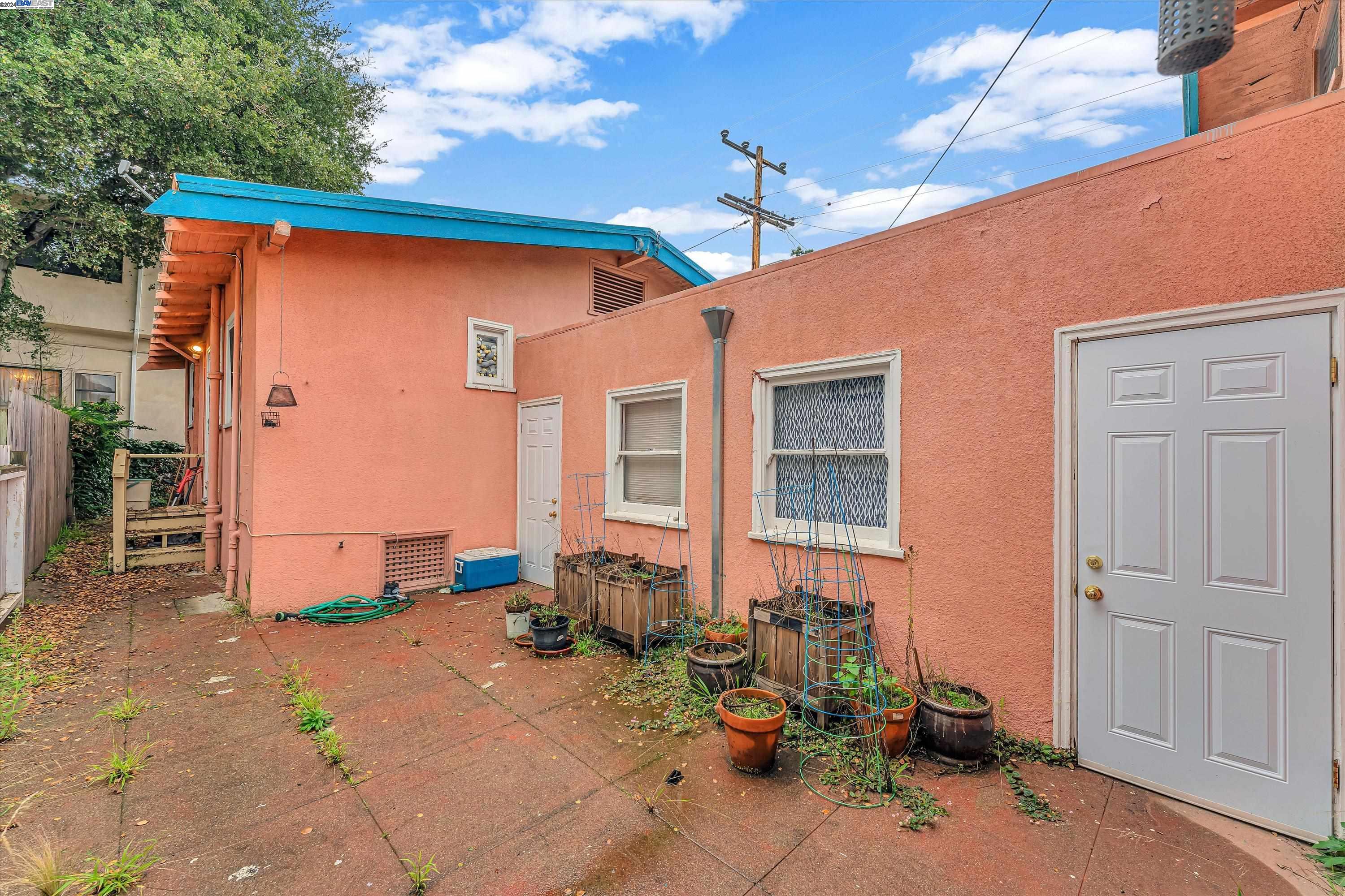 728 Taylor Ave