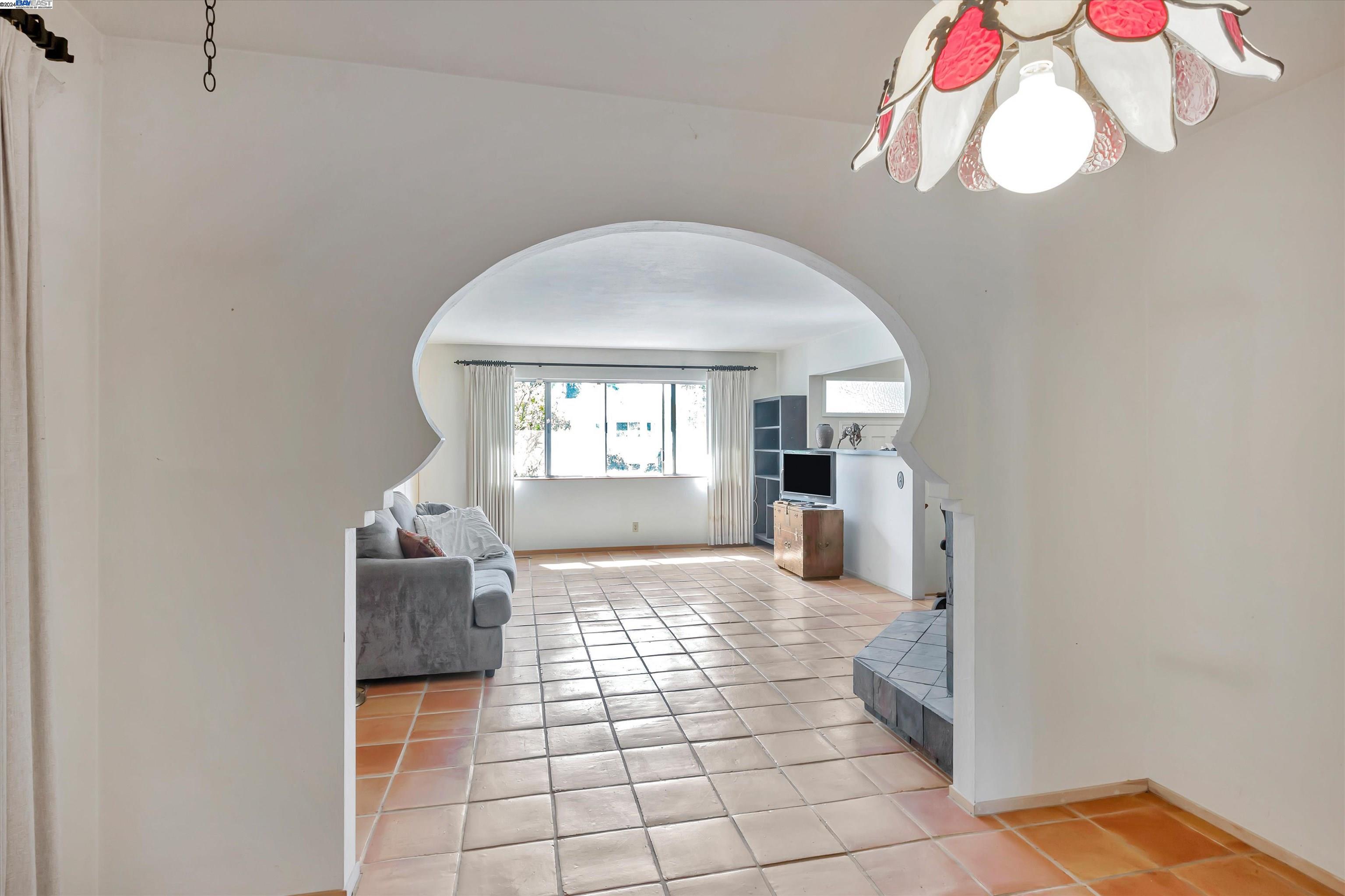 5308 Camino Alta Mira