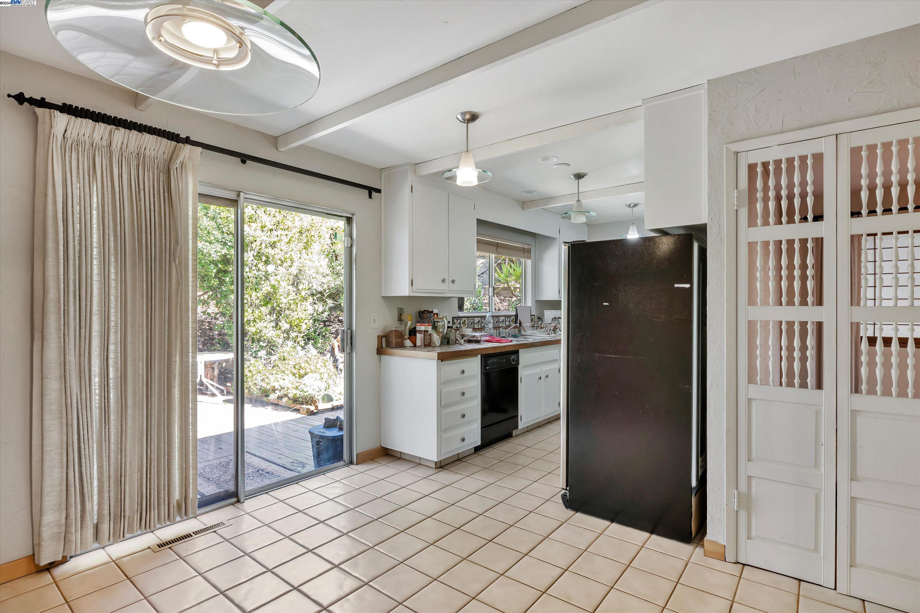 5308 Camino Alta Mira