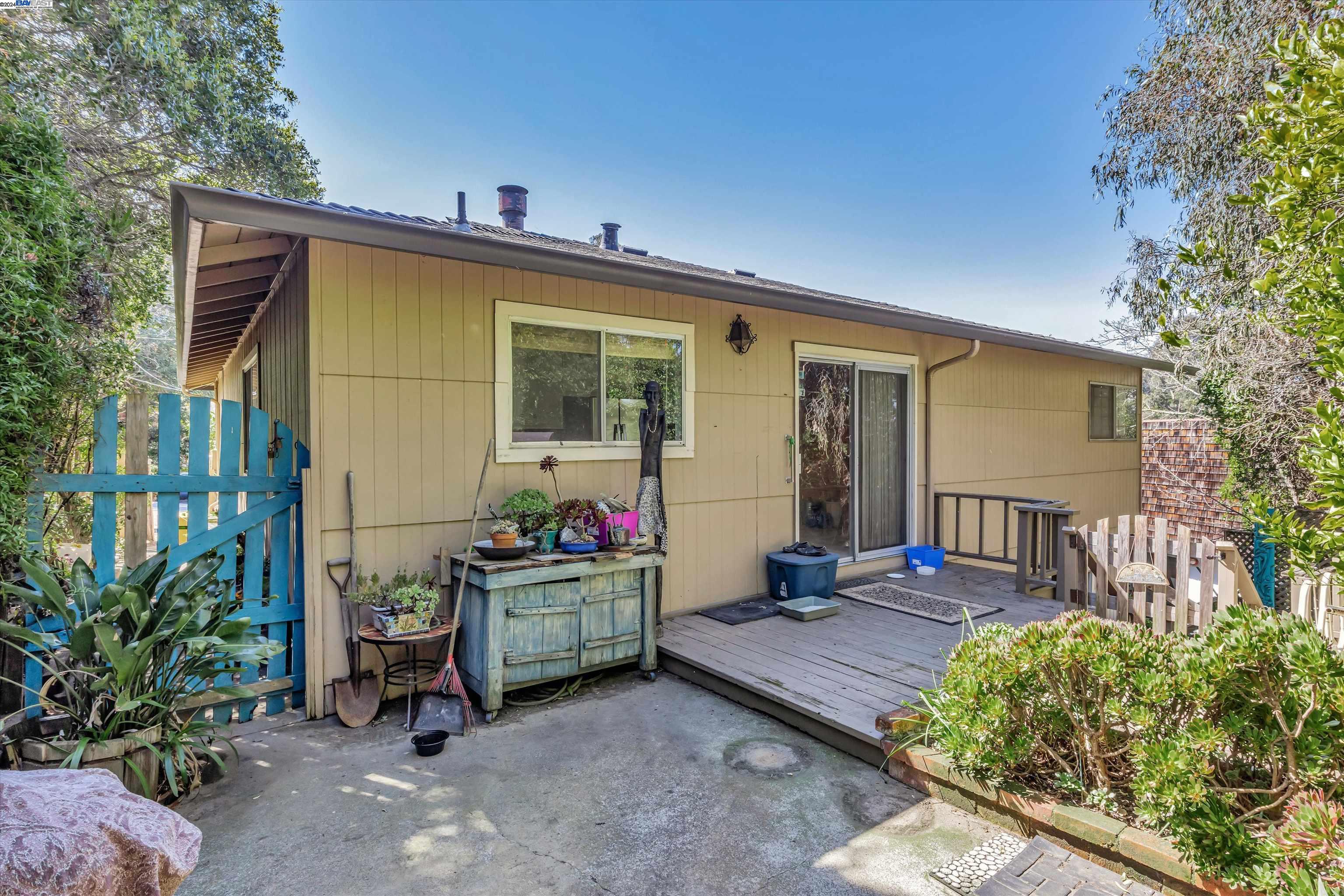 5308 Camino Alta Mira