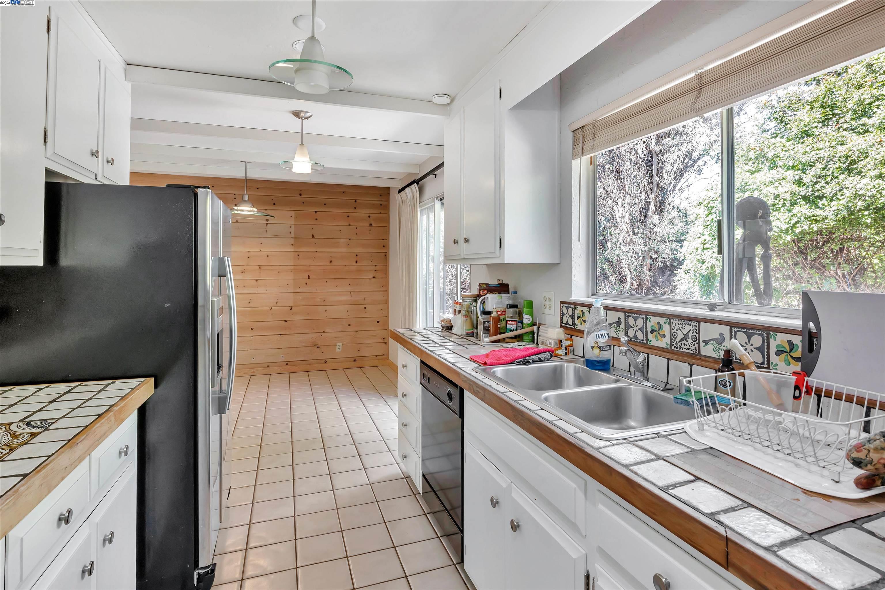 5308 Camino Alta Mira